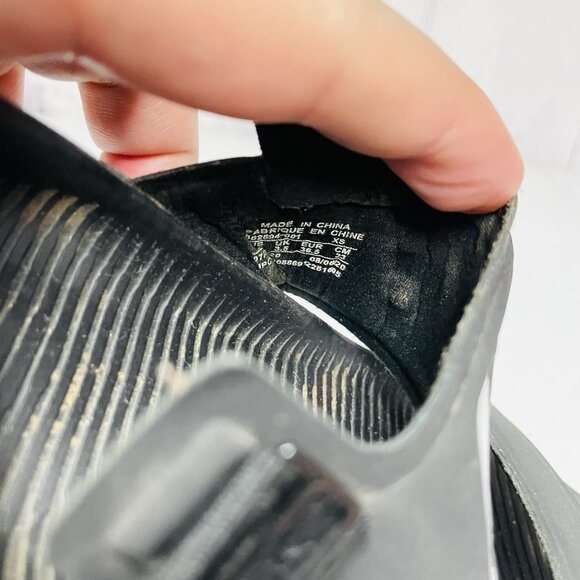 Nike Shoes Womens Size 6 Tanjun Sandals Black White Beach Vacation 882694-001 - Picture 6 of 6